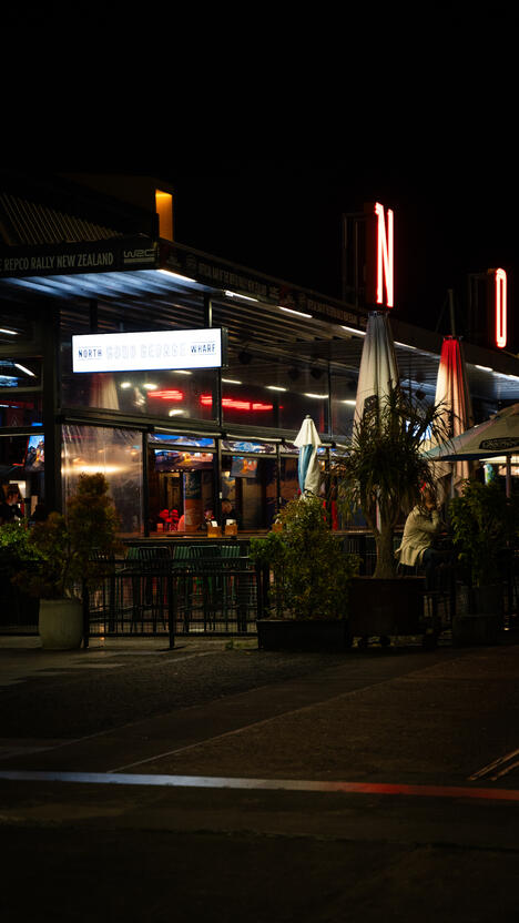Auckland restaurant at night